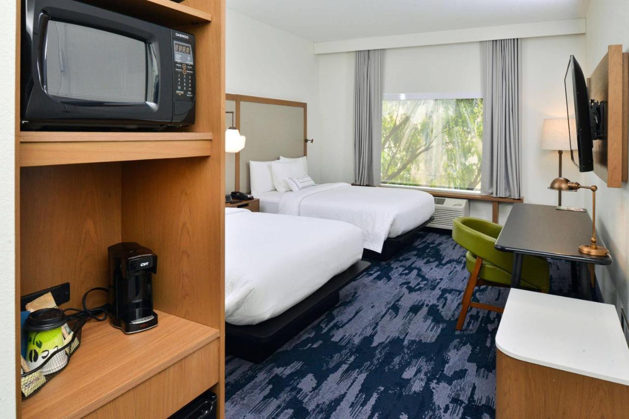 Fairfield Inn & Suites By Marriott Charlotte University Research Park Extérieur photo